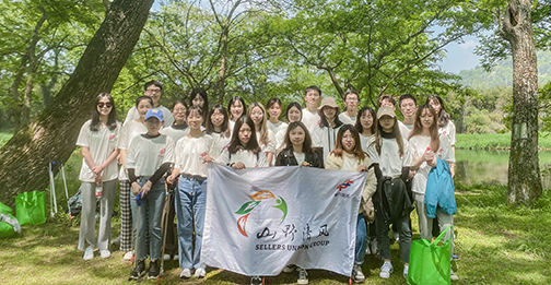 集團(tuán)組織賽馬班山野清風(fēng)活動